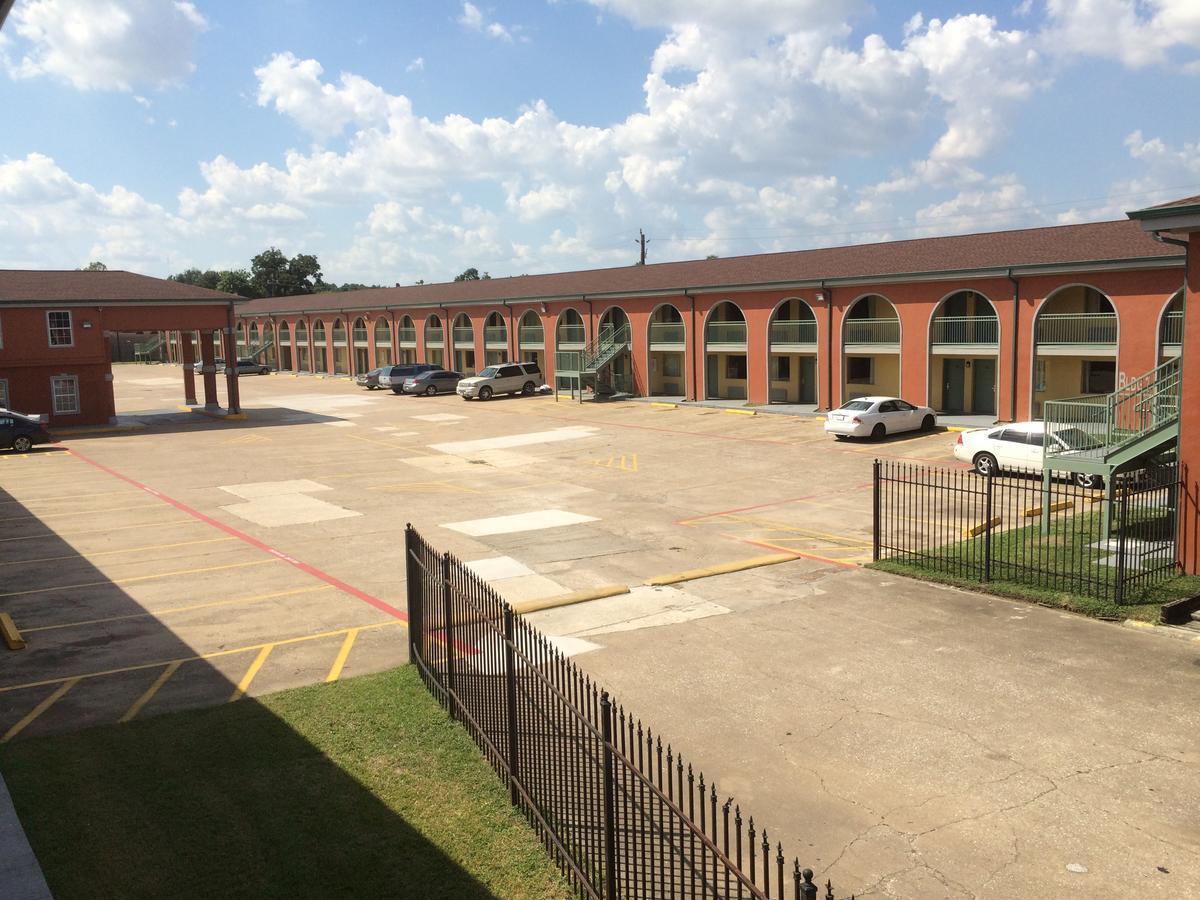 Select Inn And Suites Houston Exterior foto